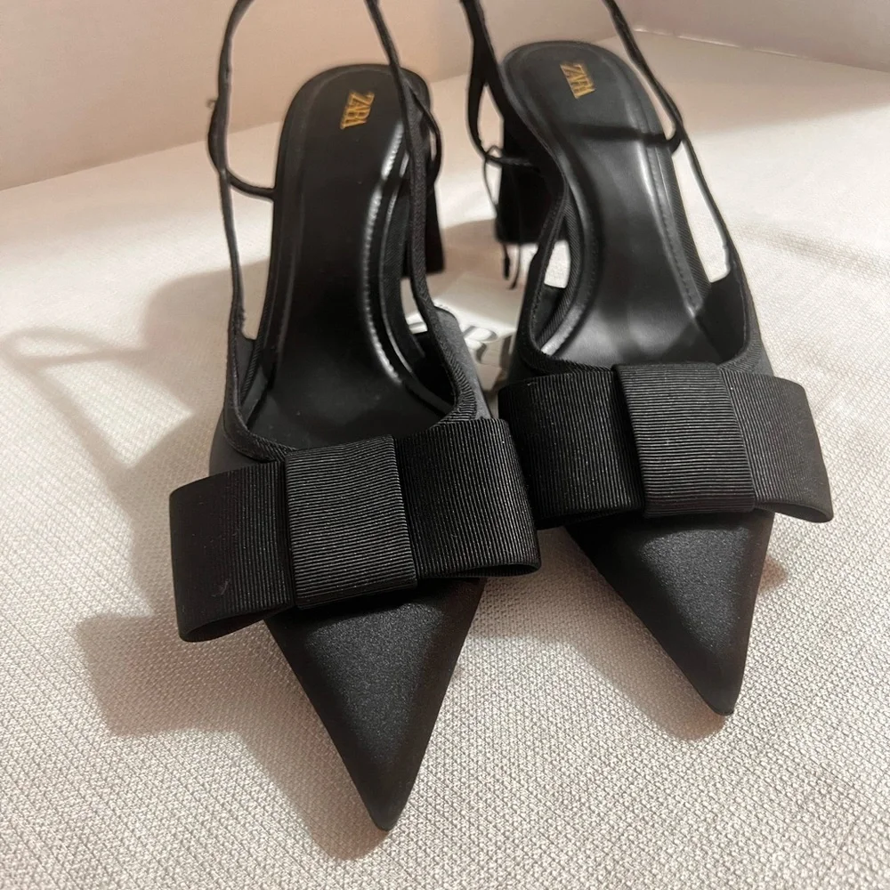 Zara 9 Black Slingback Heels with Bow & Block Heel, NWT